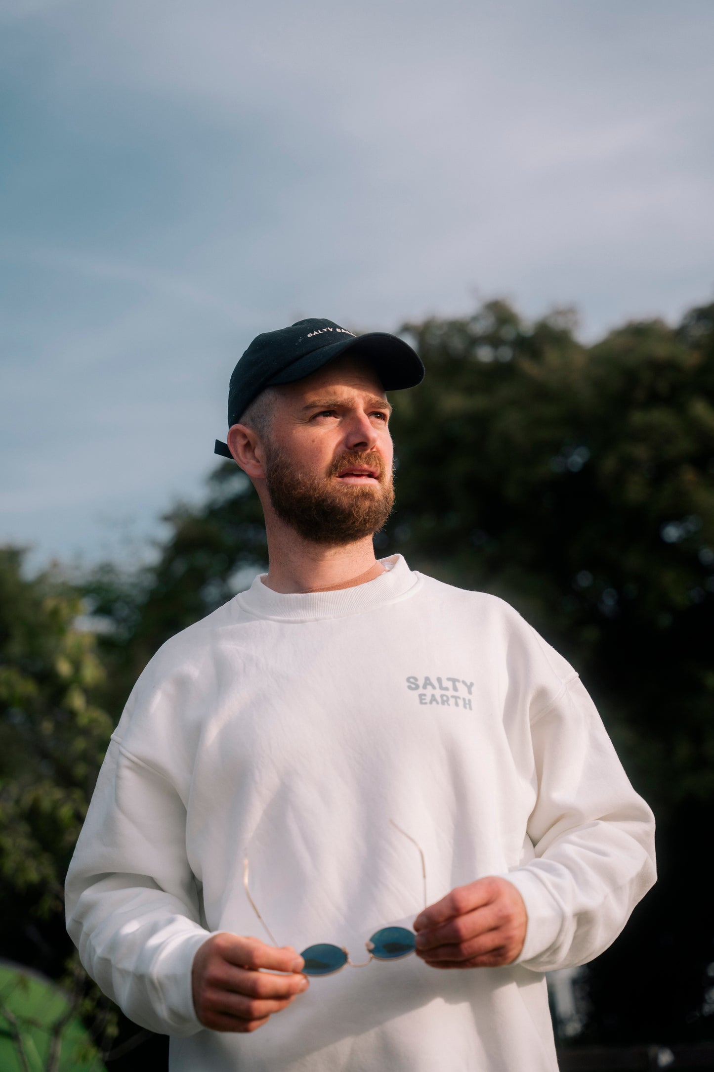 Salty Earth Palm Sweatshirt - White